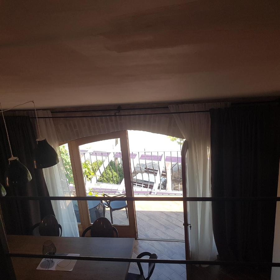 Jardin Kapetanova Kuca Apartamento Veli Iž Exterior foto