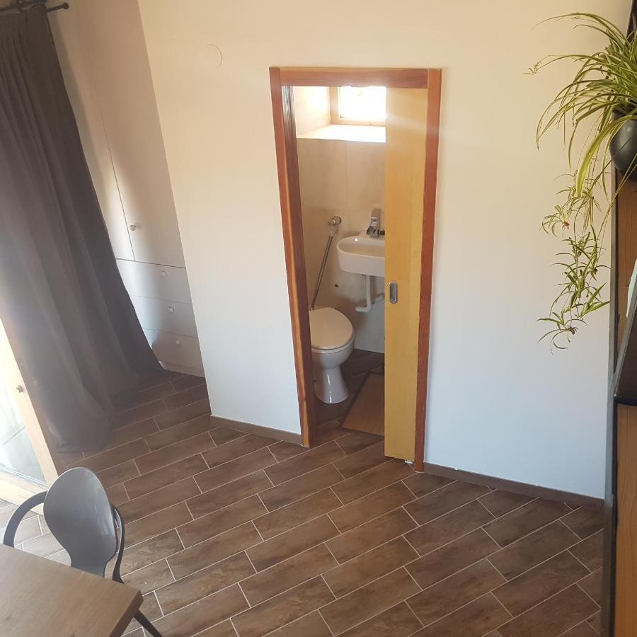 Jardin Kapetanova Kuca Apartamento Veli Iž Exterior foto