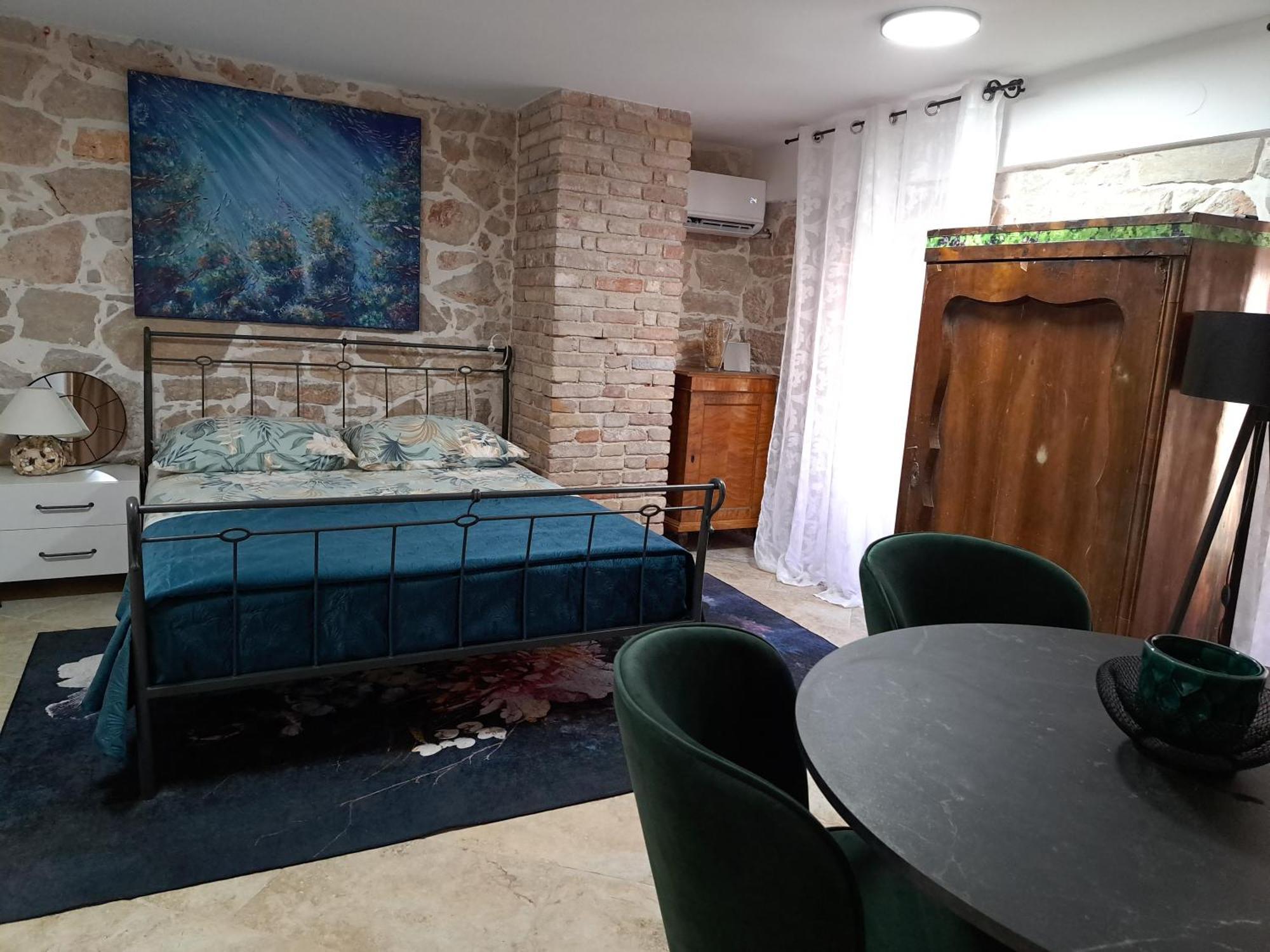 Jardin Kapetanova Kuca Apartamento Veli Iž Exterior foto